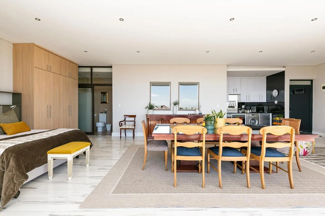 Cambridge Suites -#1 Spectacular Balcony Cape Town South Africa