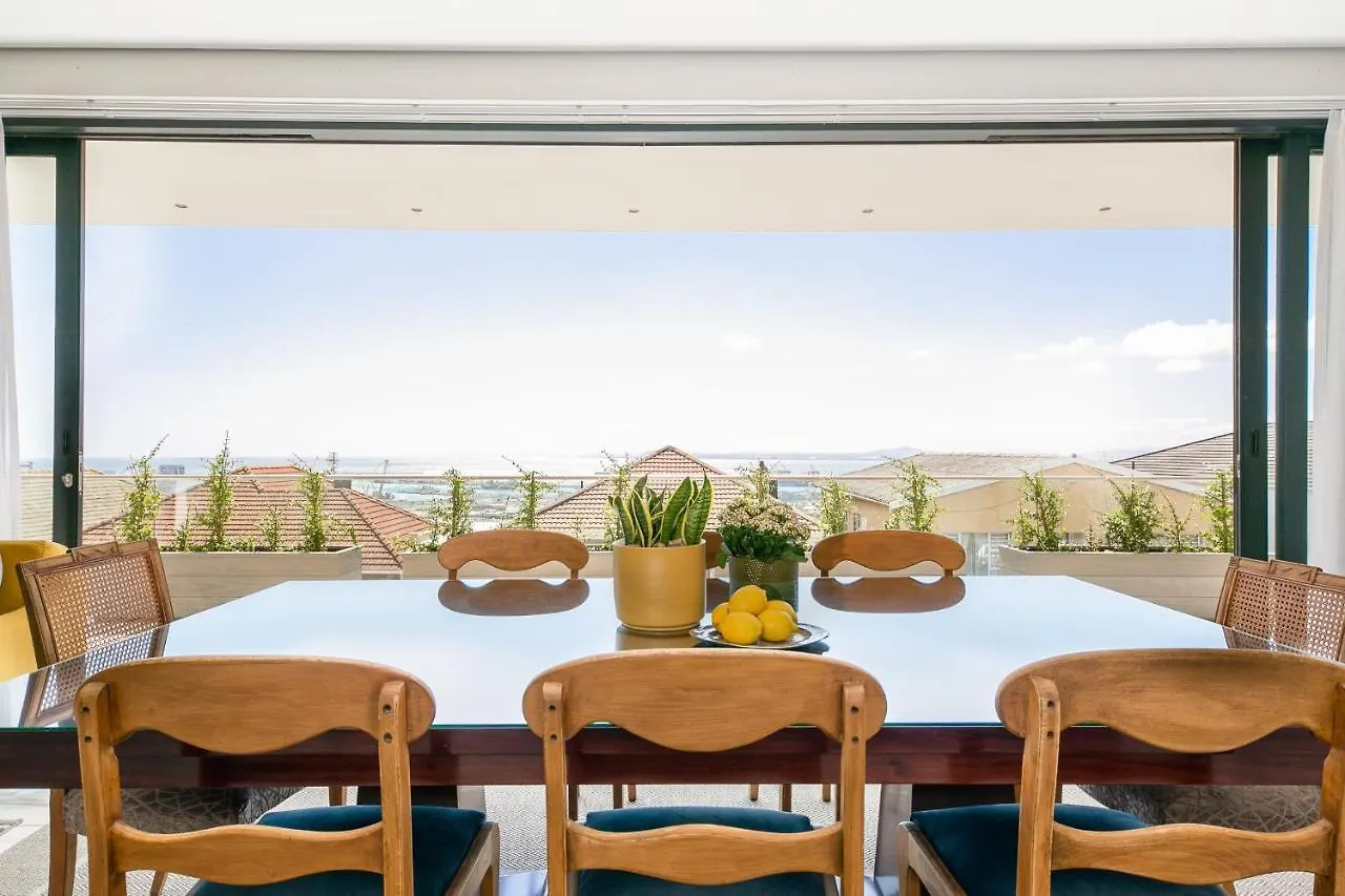 Apartment Cambridge Suites -#1 Spectacular Balcony Cape Town South Africa