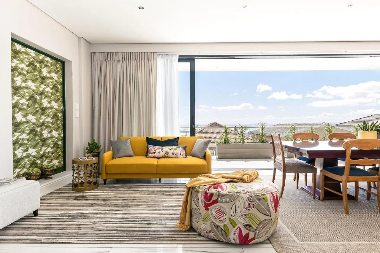 Apartment Cambridge Suites -#1 Spectacular Balcony Cape Town